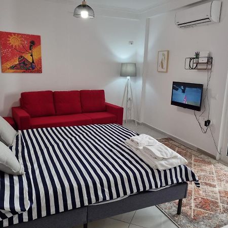 New Modern Studio In Central Tirana Apartment Bagian luar foto