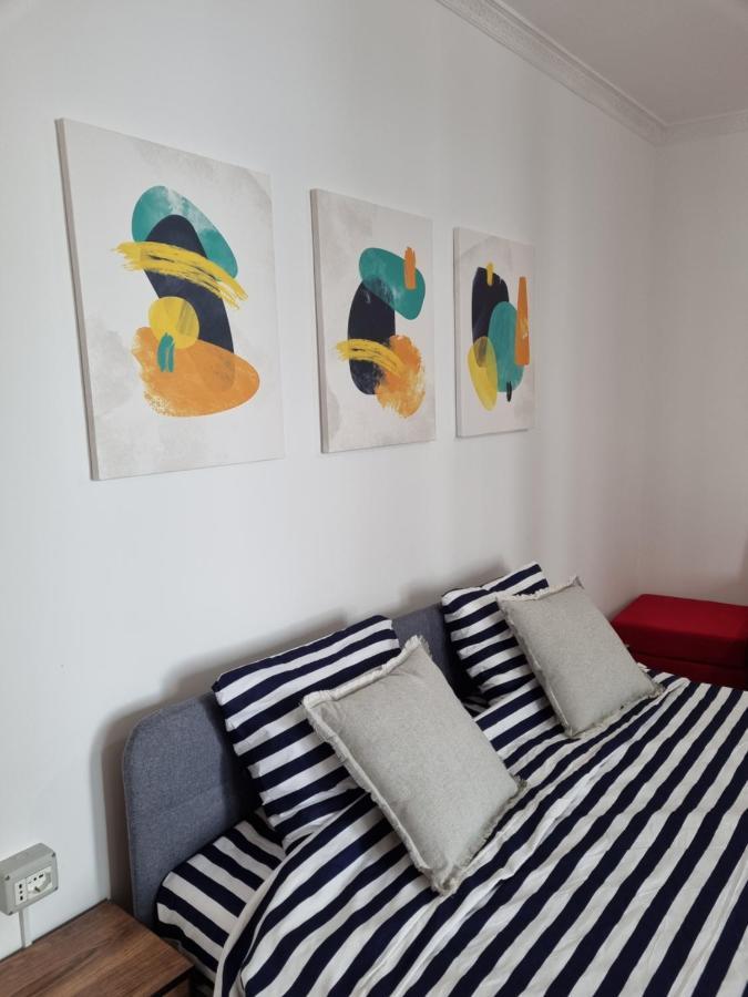 New Modern Studio In Central Tirana Apartment Bagian luar foto