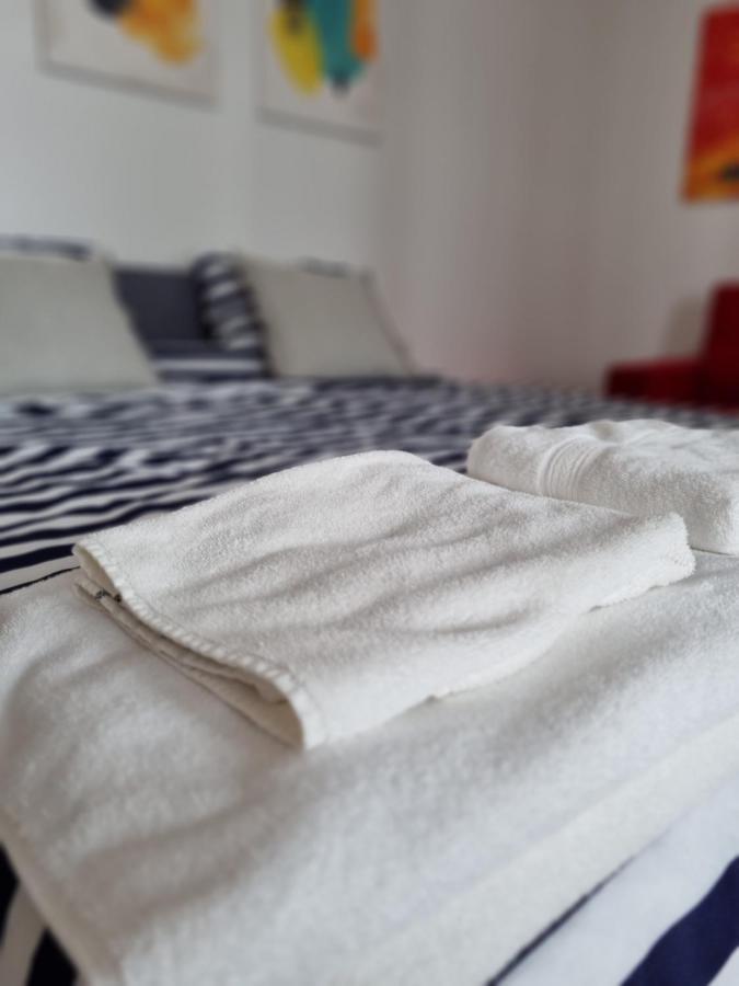 New Modern Studio In Central Tirana Apartment Bagian luar foto