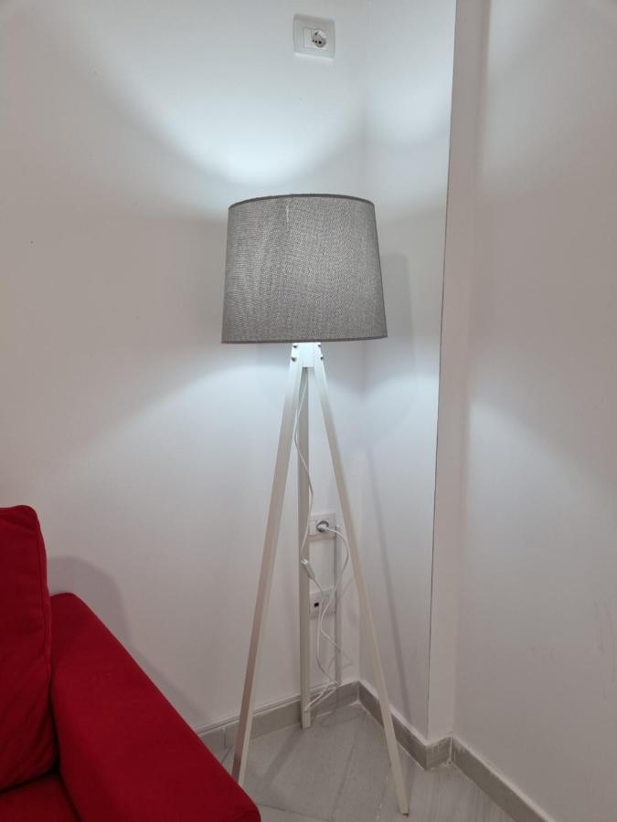 New Modern Studio In Central Tirana Apartment Bagian luar foto